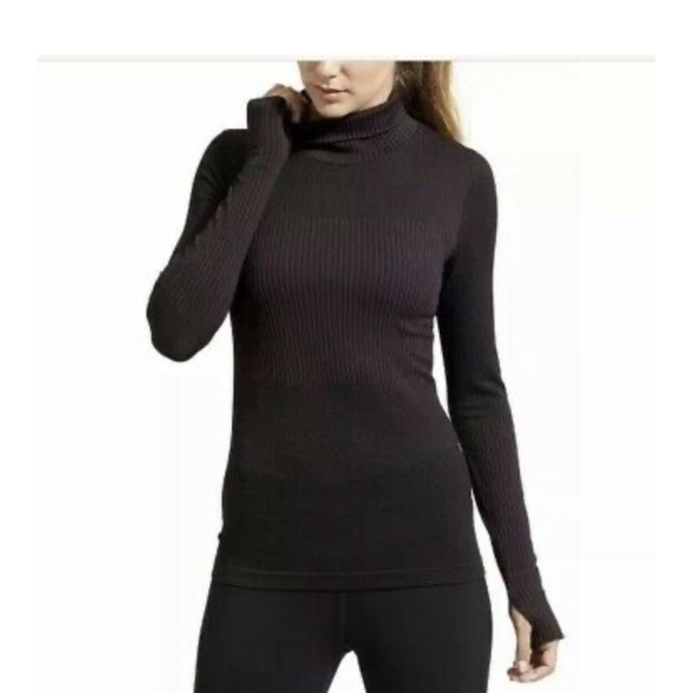 Athleta pullover layer turtle neck in purple blck